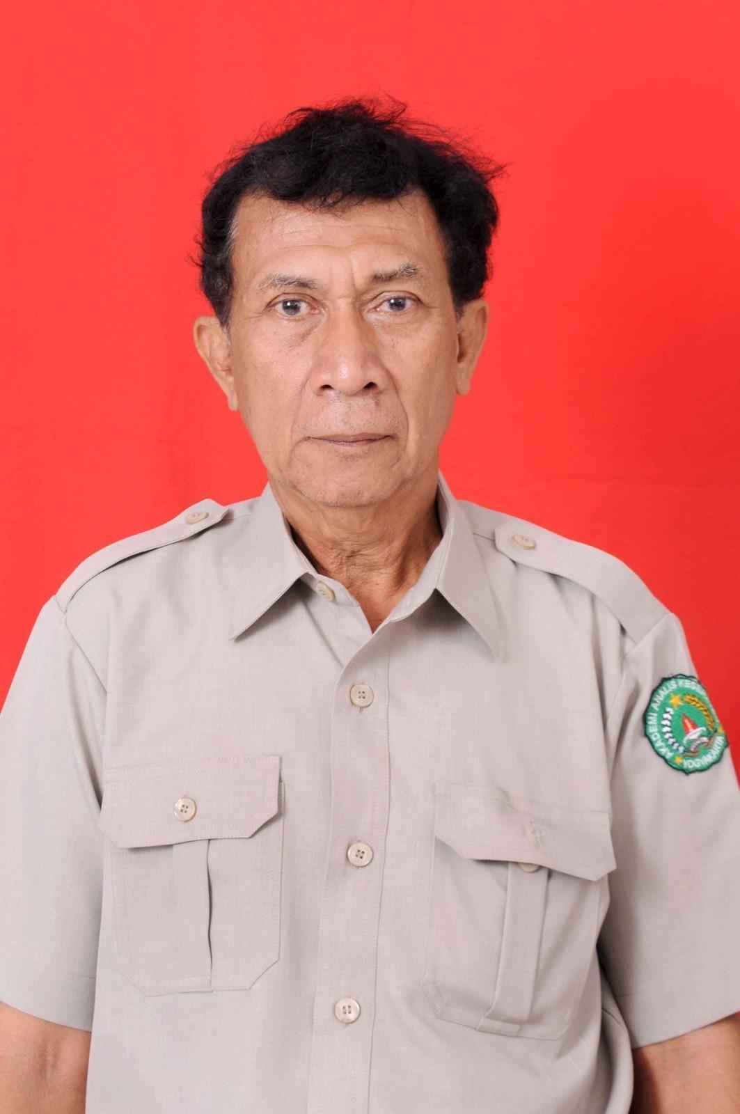 Y. Sugeng Sujarwo,HS,SKM.,M.Kes